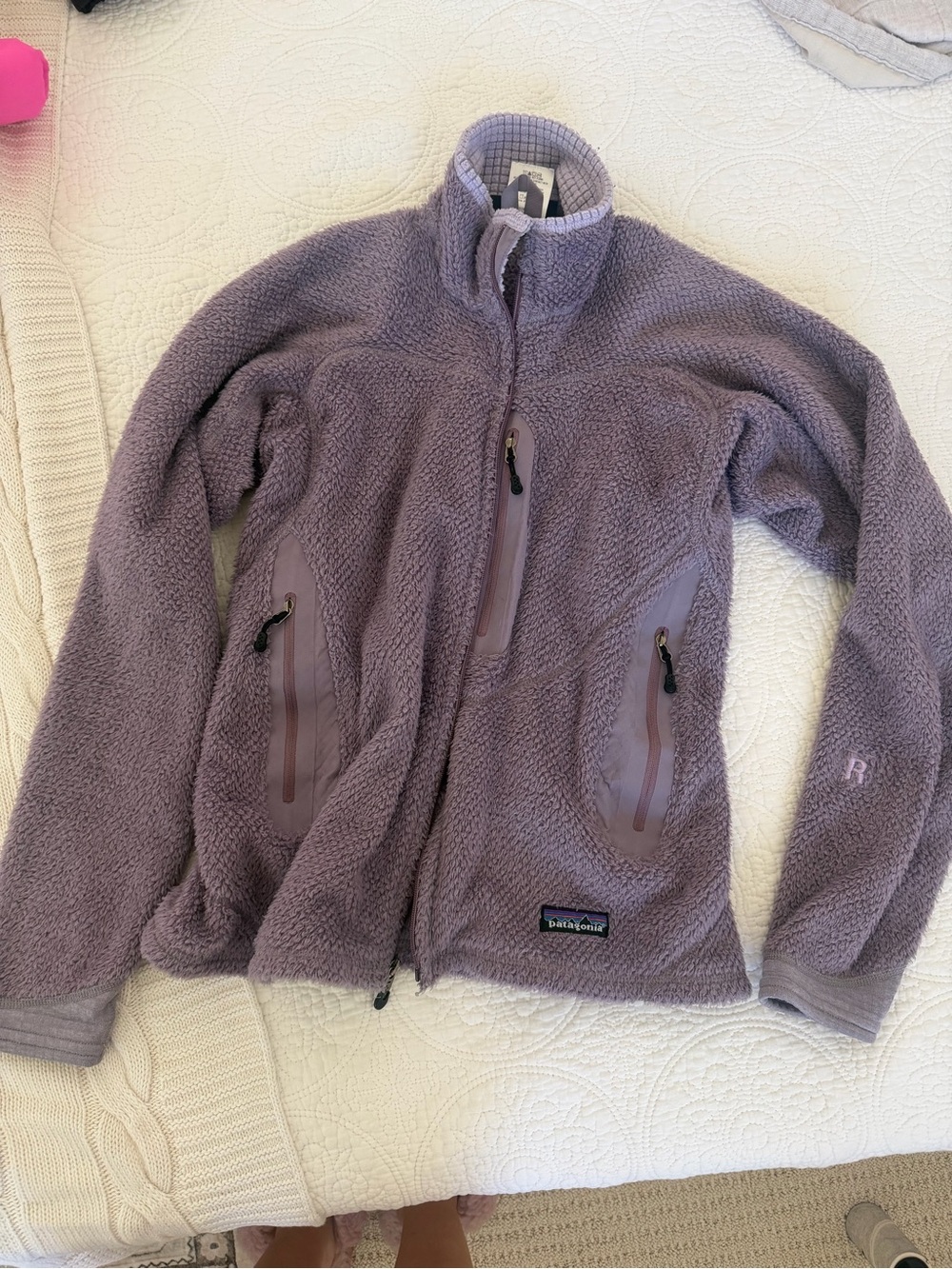 Patagonia Women’s Lavender Teddy Fleece R4 regulator Jacket